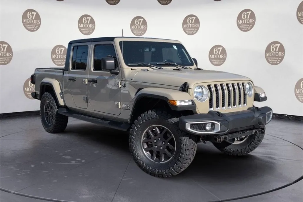 2022 Jeep Gladiator Overland photo 1
