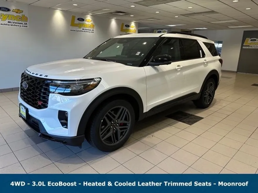2025 Ford Explorer ST photo 1