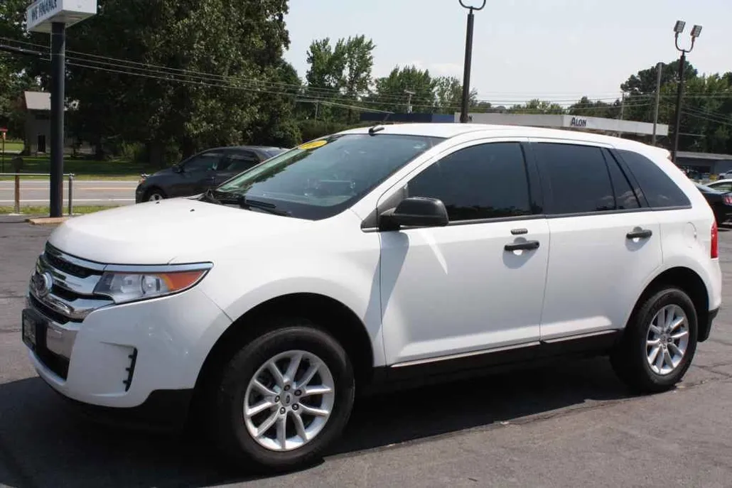 2014 Ford Edge SE photo 1