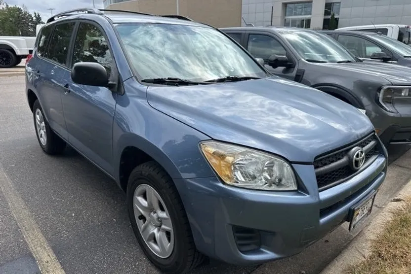2012 Toyota RAV4 Base photo 1