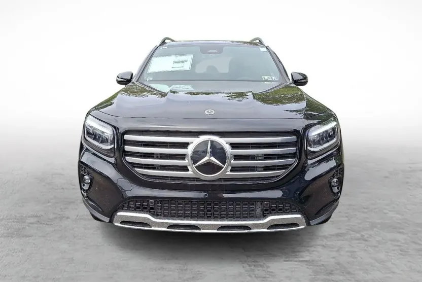 2026 Mercedes Benz GLB 250 4MATIC photo 1