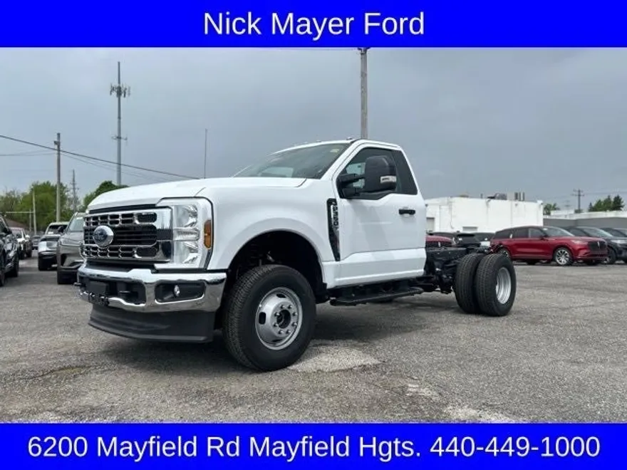 2024 Ford F-350 photo 1