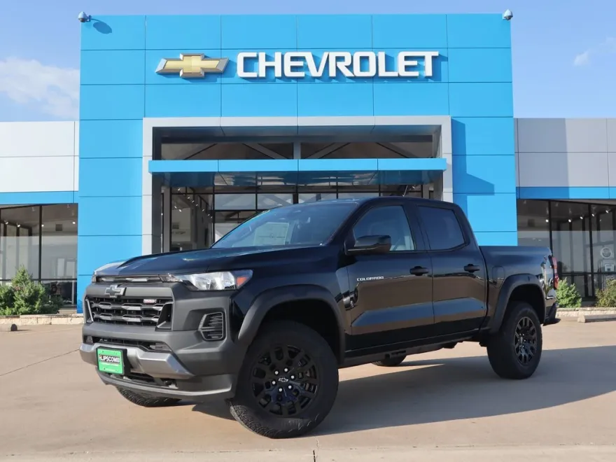 2026 Chevrolet Colorado Trail Boss photo 1