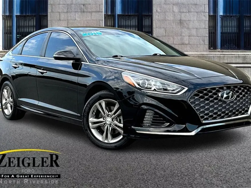 2019 Hyundai Sonata SEL photo 1