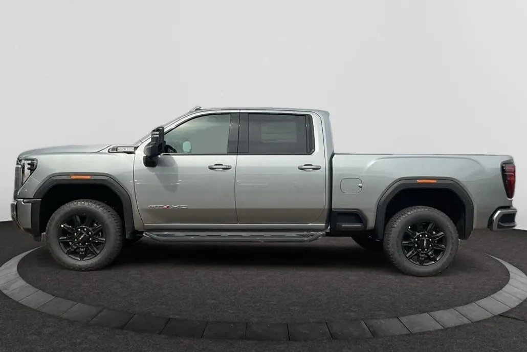 2025 Gmc Sierra 2500 AT4 photo 1