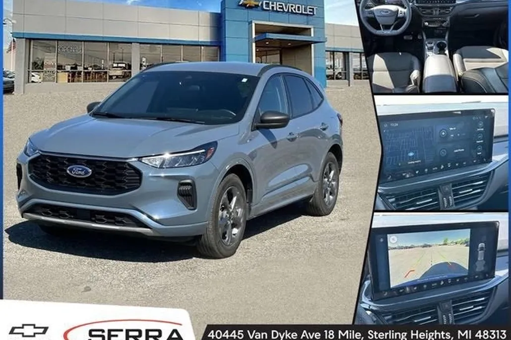 2023 Ford Escape ST-Line photo 1