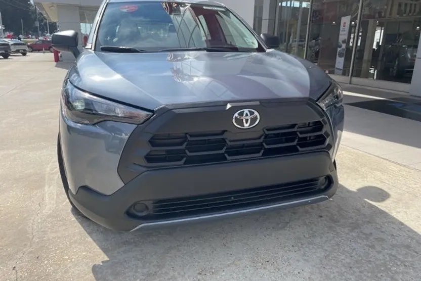 2026 Toyota Corolla Cross L photo 1