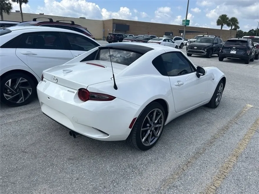 2022 Mazda MX-5 Miata RF Miata Grand Touring photo 1