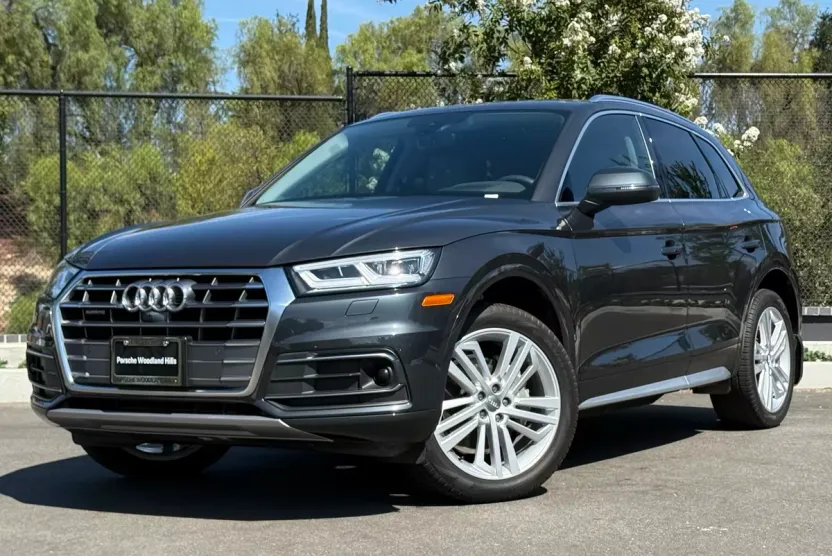 2019 Audi Q5 2.0T Prestige Premium photo 1