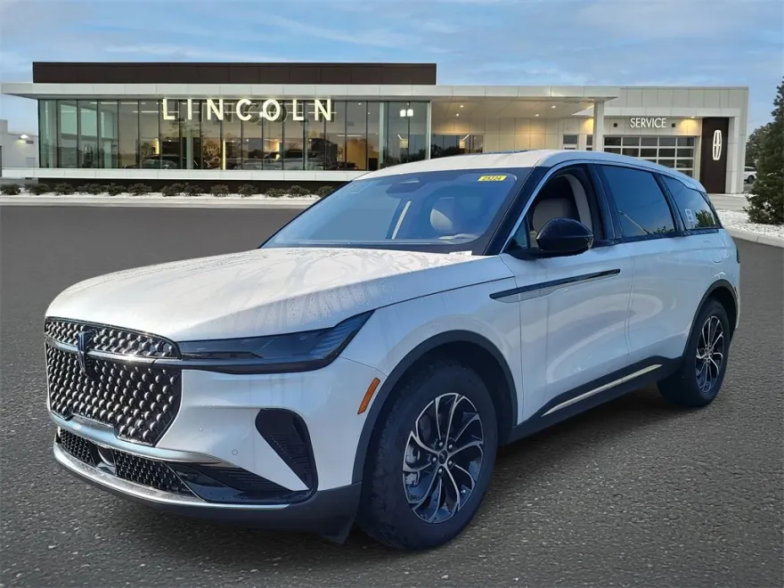 2025 Lincoln Nautilus Premiere photo 1