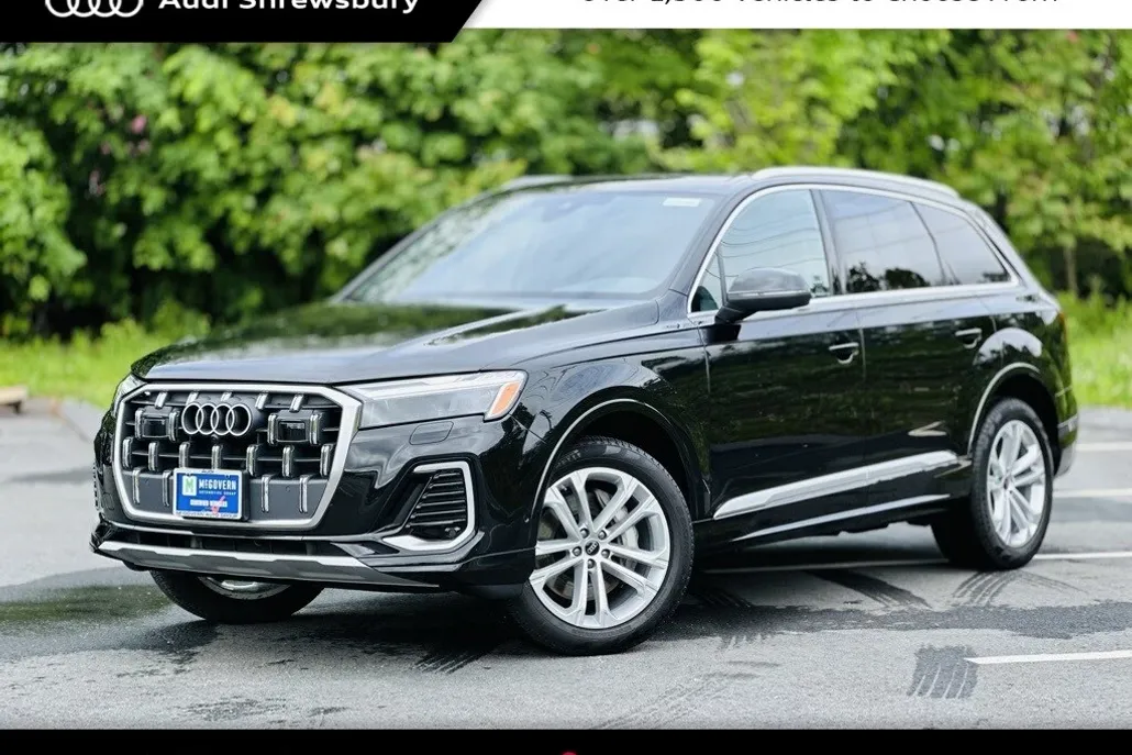 2025 Audi Q7 45 Premium photo 1