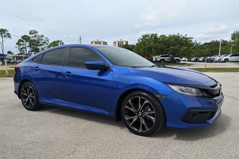2019 Honda Civic Sport photo 1