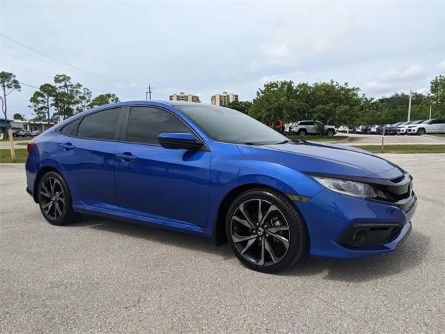 2019 Honda Civic Sport photo 1