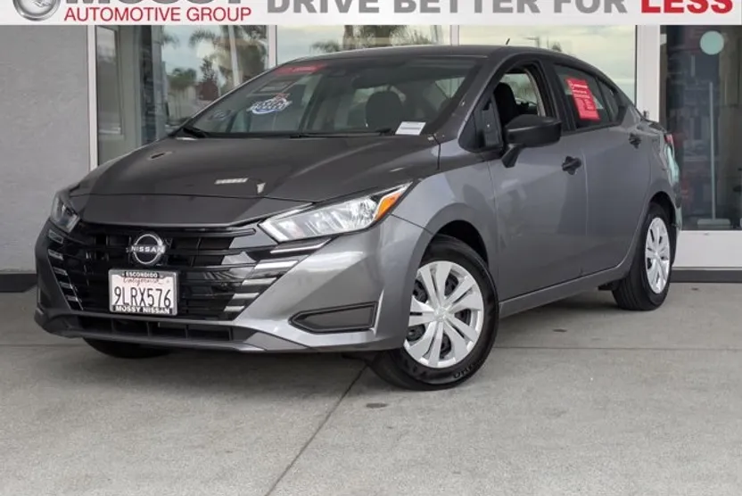 2024 Nissan Versa S photo 1