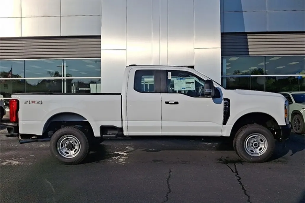 2026 Ford F-250 photo 1