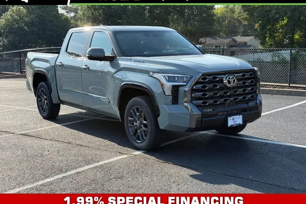 2026 Toyota Tundra Platinum photo 1
