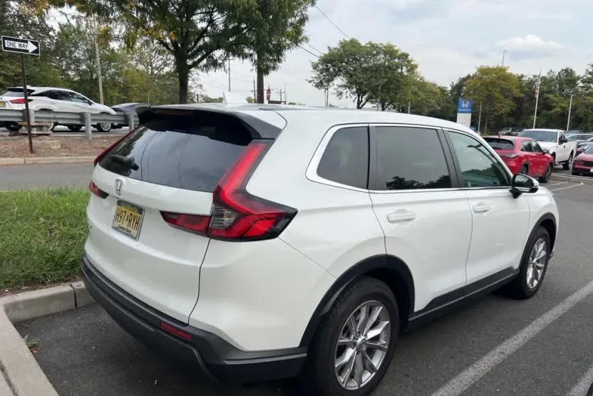 2023 Honda CR-V EX-L photo 1