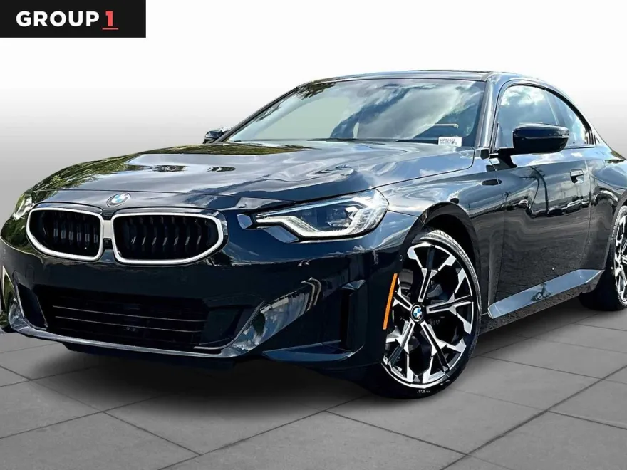 2025 Bmw 230i Coupe photo 1