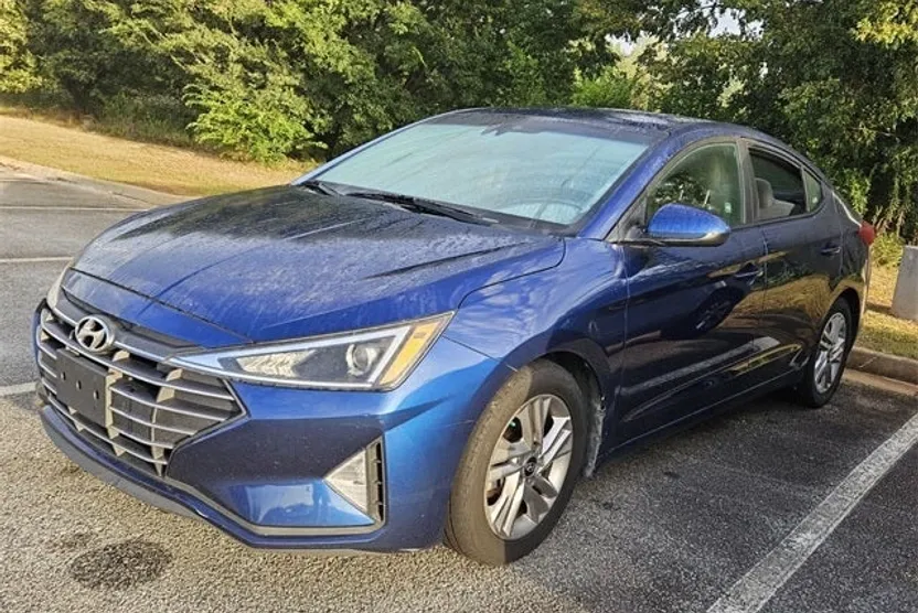 2019 Hyundai Elantra SEL photo 1