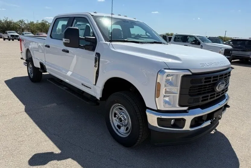 2026 Ford F-350 XL photo 1