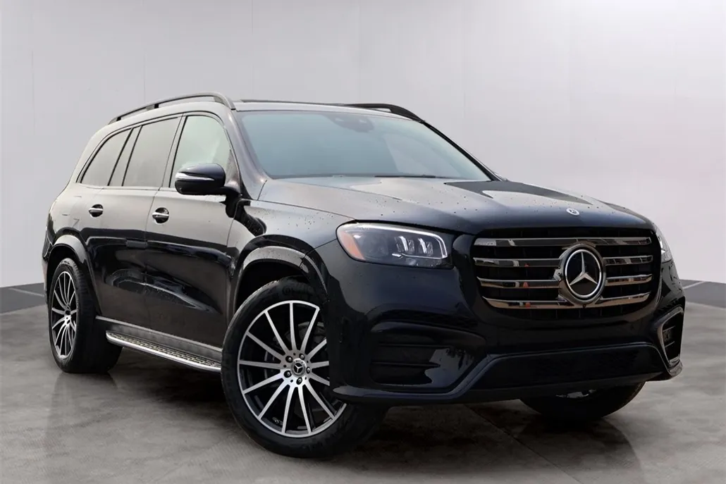 2025 Mercedes Benz GLS 580 4MATIC photo 1