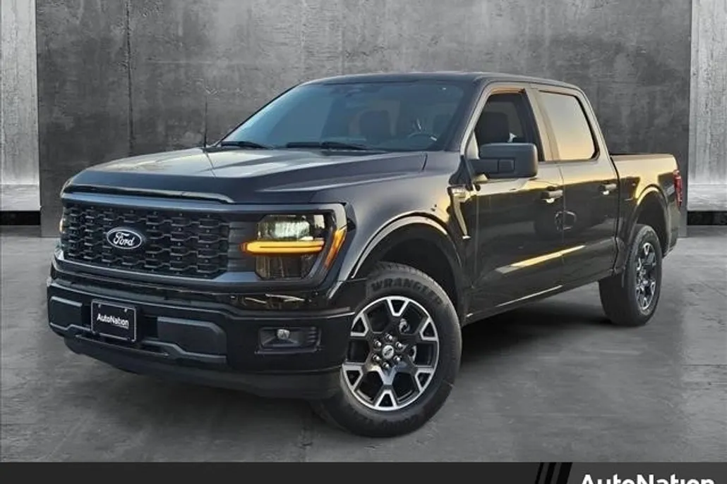 2025 Ford F-150 STX photo 1
