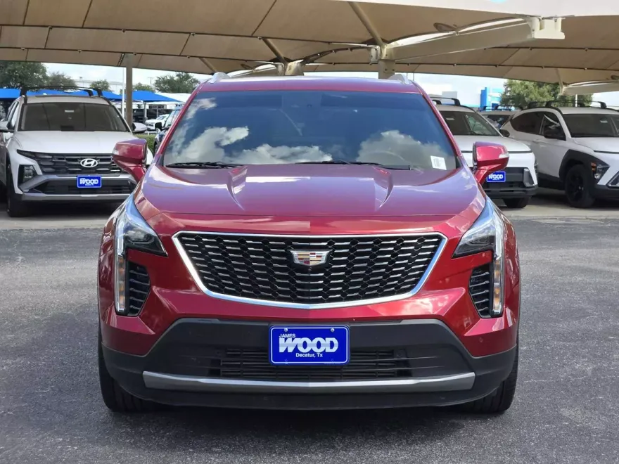 2022 Cadillac XT4 Premium Luxury photo 1
