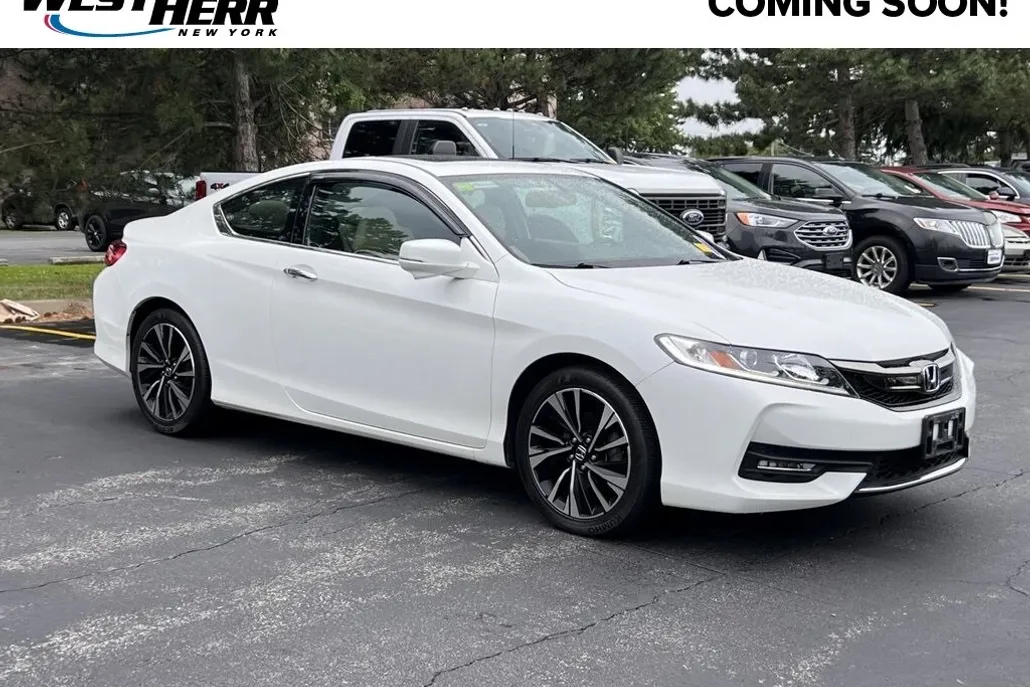 2017 Honda Accord EX-L V6 photo 1