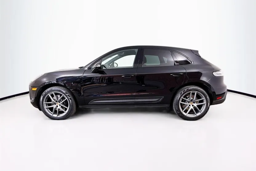 2022 Porsche Macan S photo 1