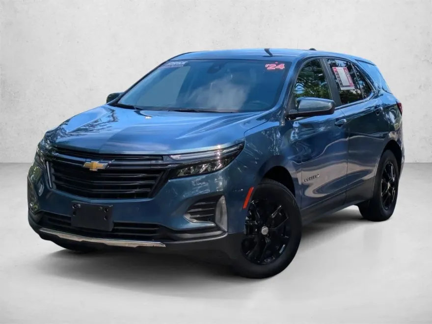 2024 Chevrolet Equinox LT photo 1
