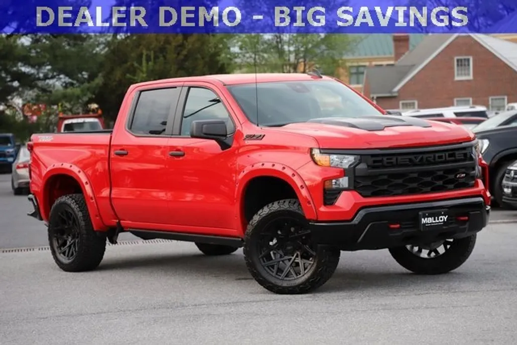 2024 Chevrolet Silverado 1500 Custom Trail Boss photo 1