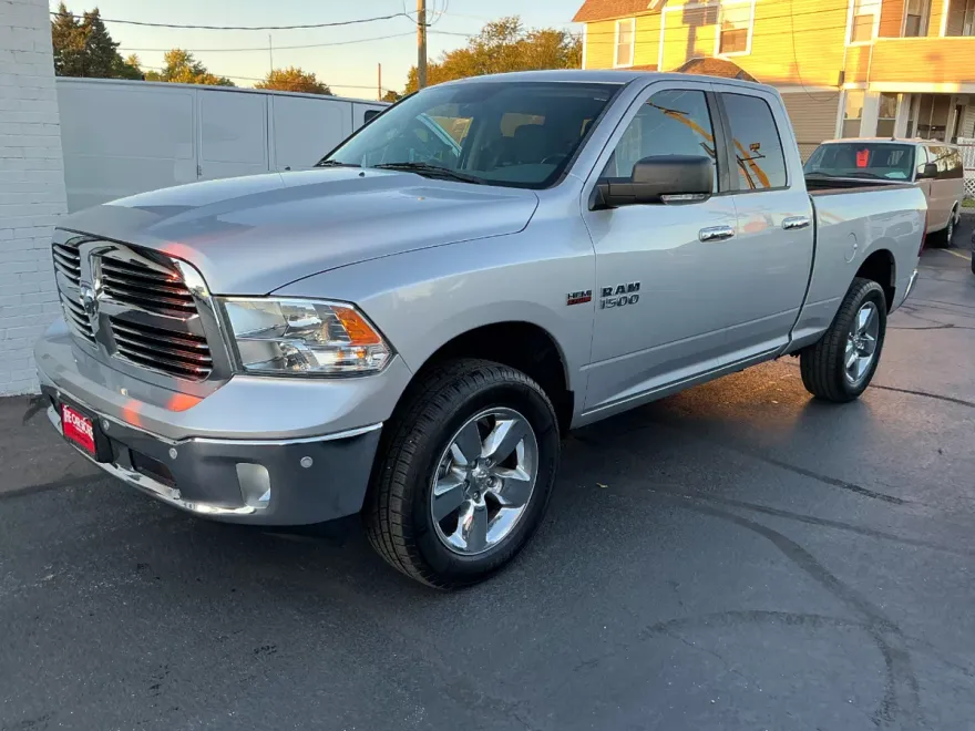 2016 Ram 1500 Big Horn photo 1