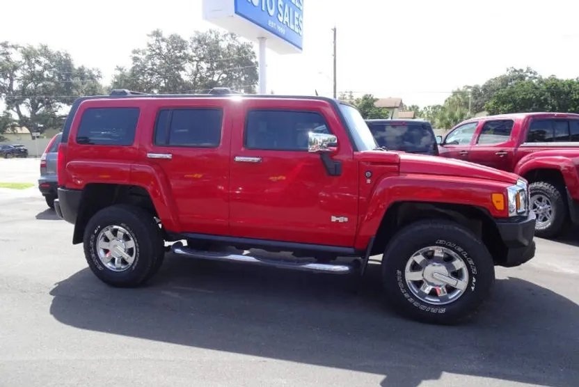 2009 Hummer H3 Base SUV photo 1