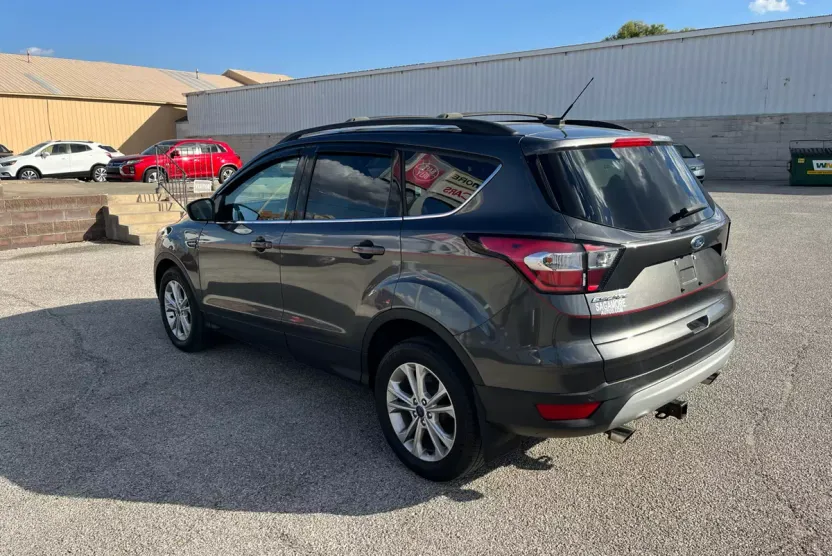 2017 Ford Escape SE photo 1