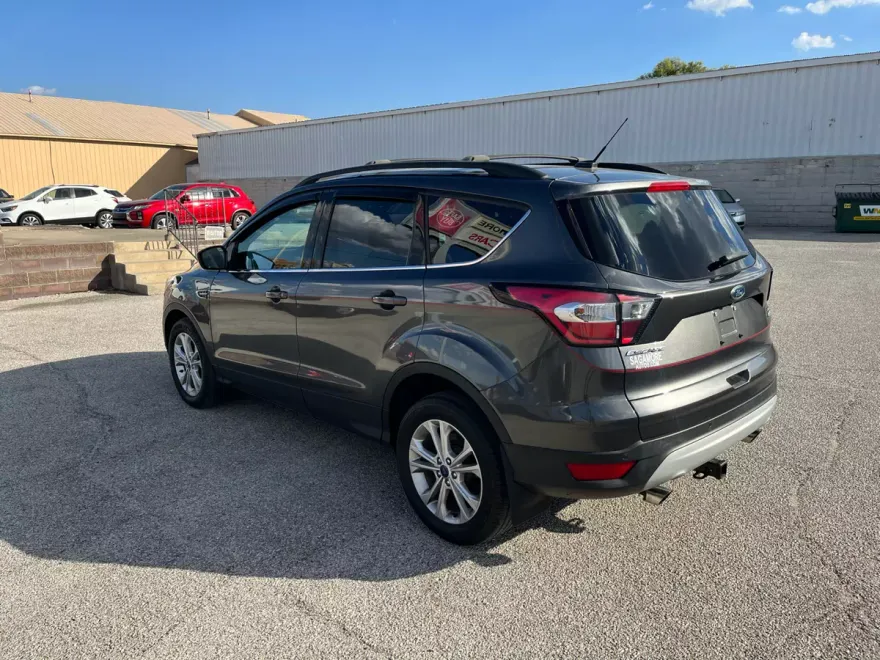 2017 Ford Escape SE photo 1