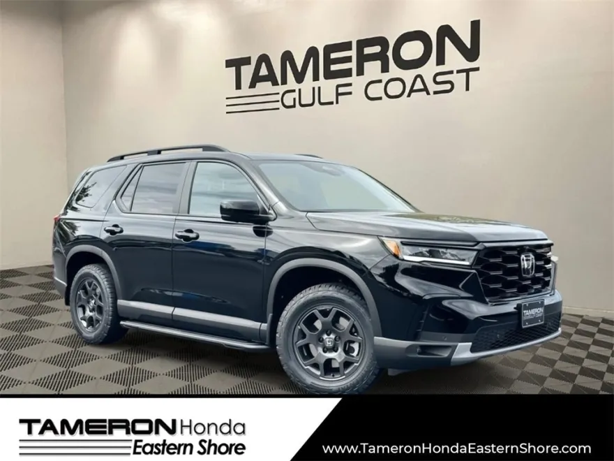 2025 Honda Pilot TrailSport photo 1