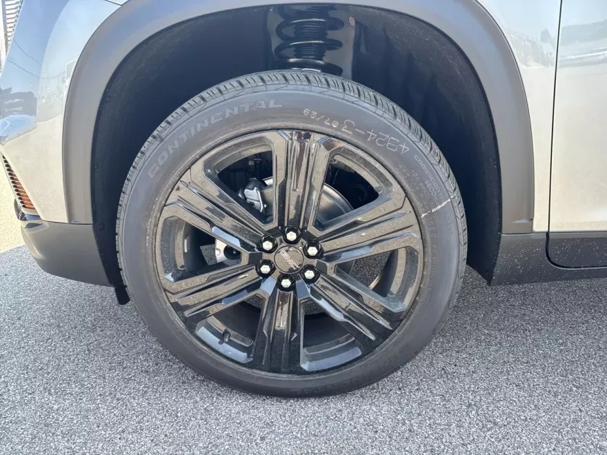 2026 Gmc Acadia Elevation photo 1