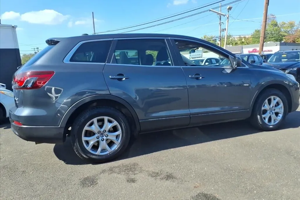 2014 Mazda CX-9 Touring photo 1