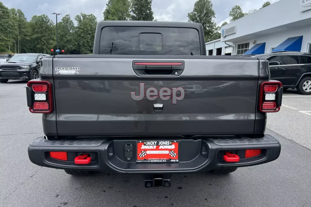 2024 Jeep Gladiator Rubicon photo 1