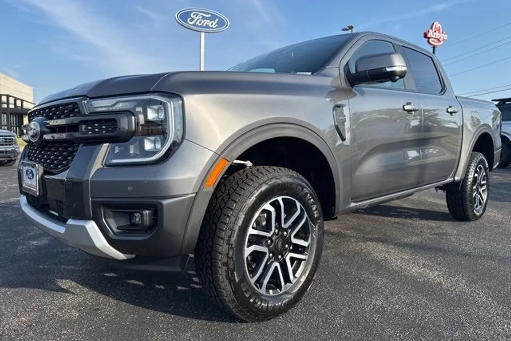 2025 Ford Ranger Lariat photo 1