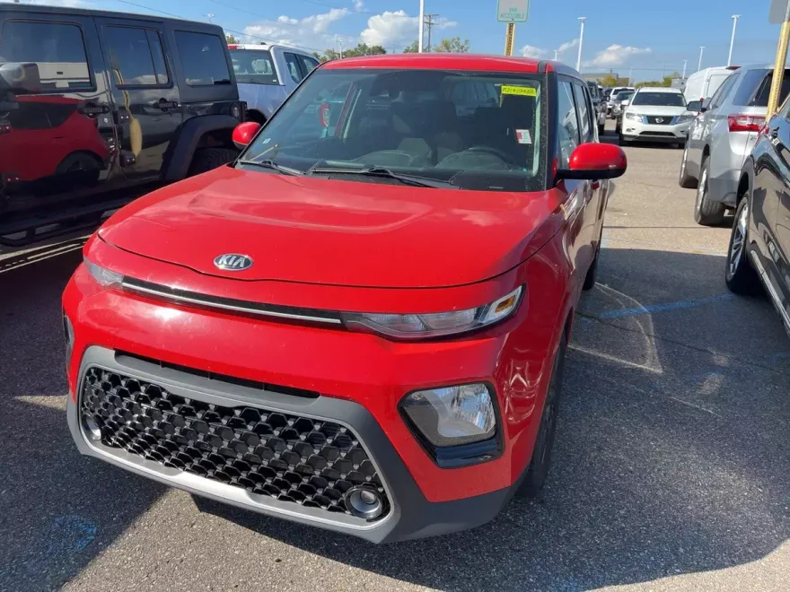 2021 Kia Soul EX photo 1