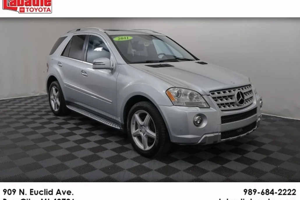 2011 Mercedes Benz ML 550 4MATIC photo 1