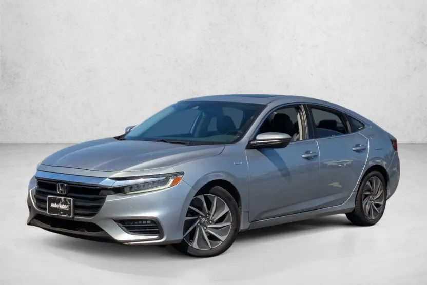 2020 Honda Insight Touring photo 1