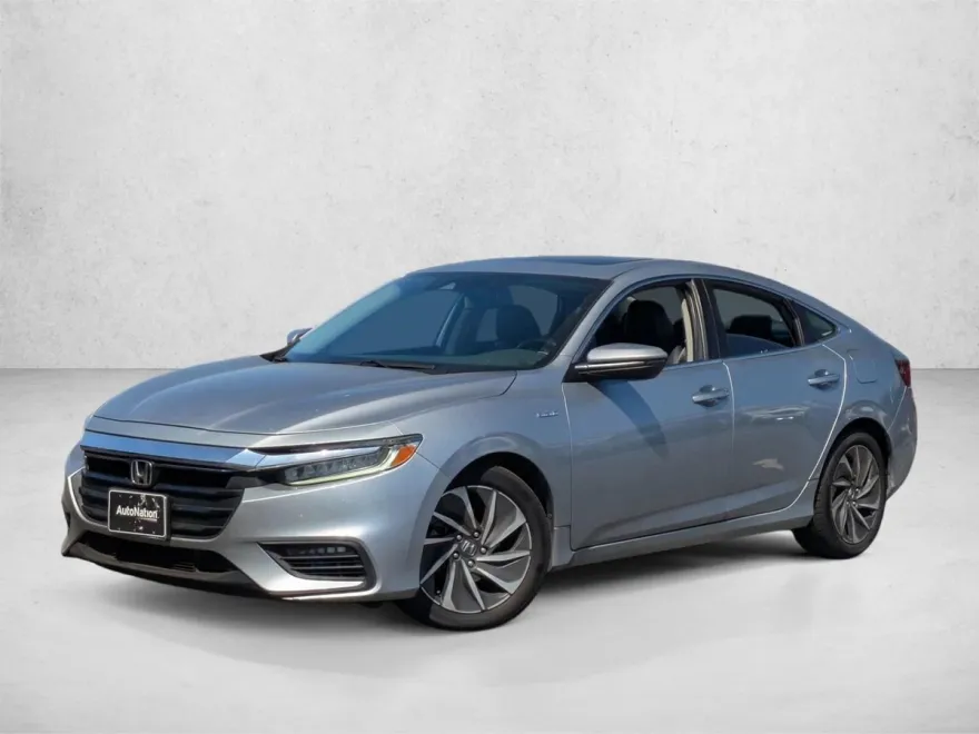 2020 Honda Insight Touring photo 1