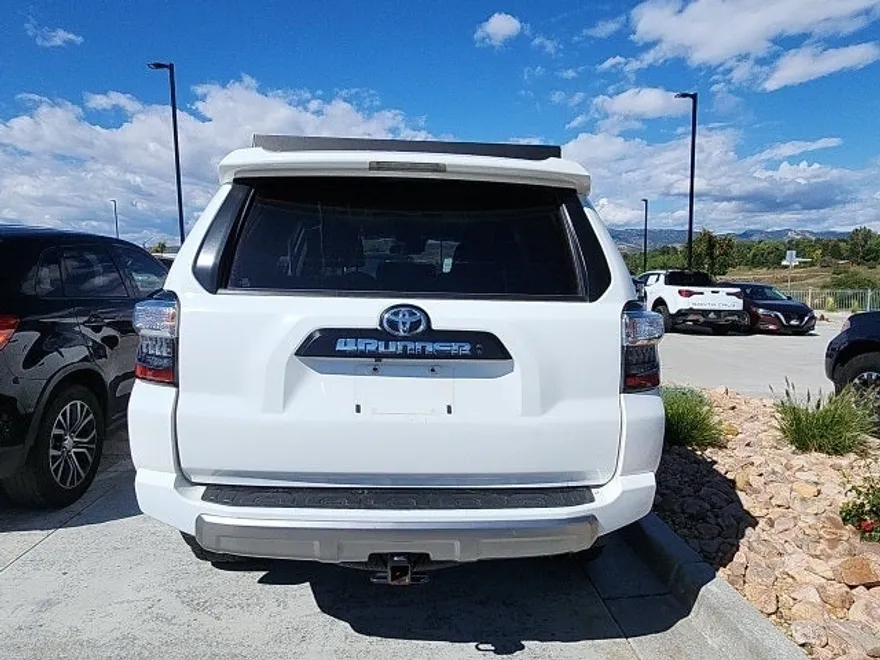 2021 Toyota 4Runner TRD Off-Road photo 1