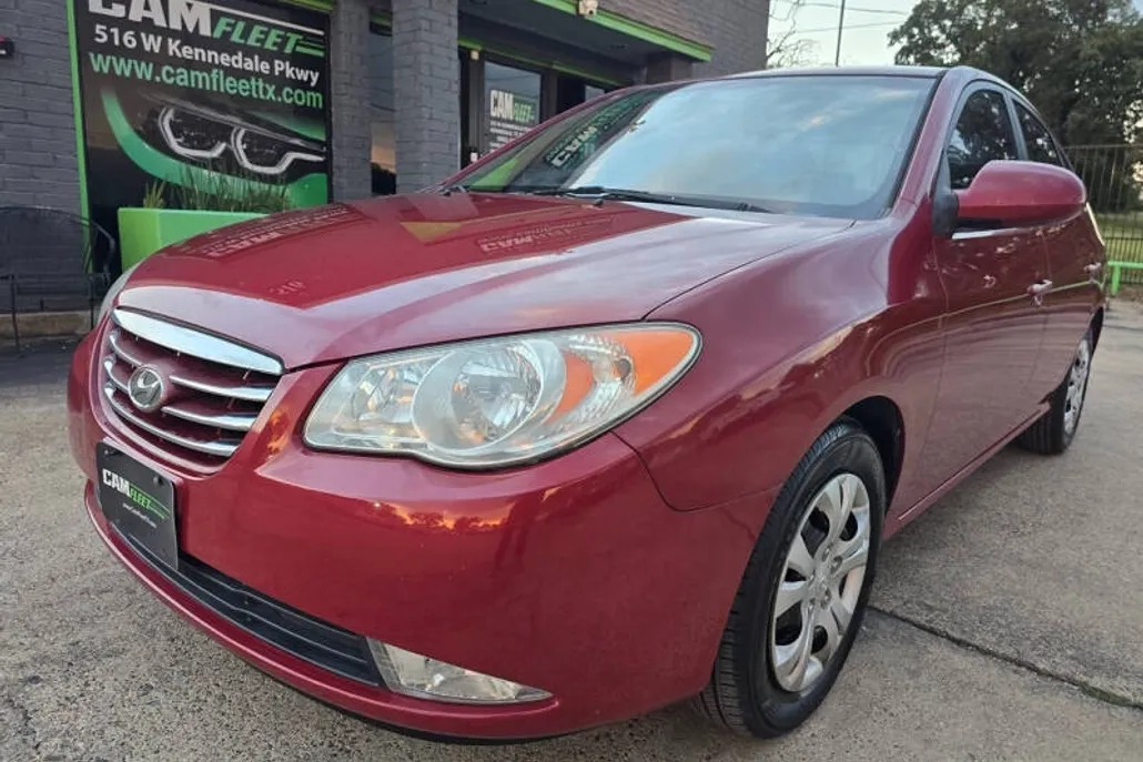 2010 Hyundai Elantra GLS photo 1