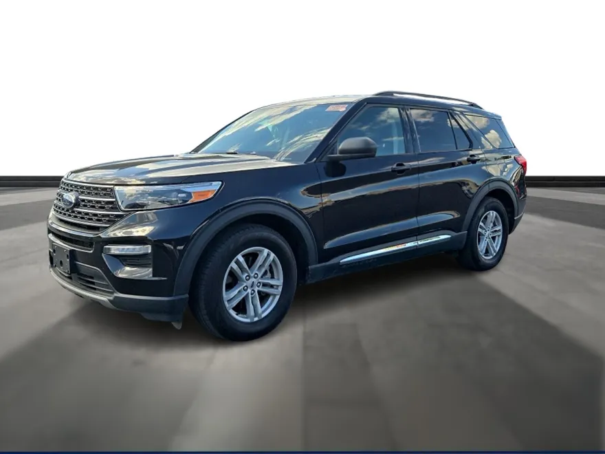 2024 Ford Explorer XLT photo 1