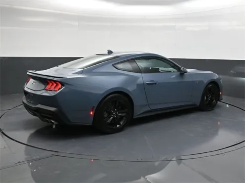 2024 Ford Mustang GT photo 4