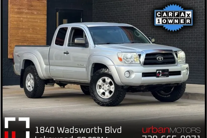 2008 Toyota Tacoma TRD Off-Road photo 1