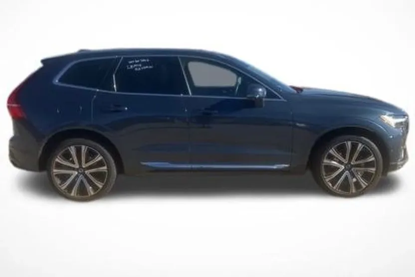 2023 Volvo XC60 B5 Ultimate photo 1